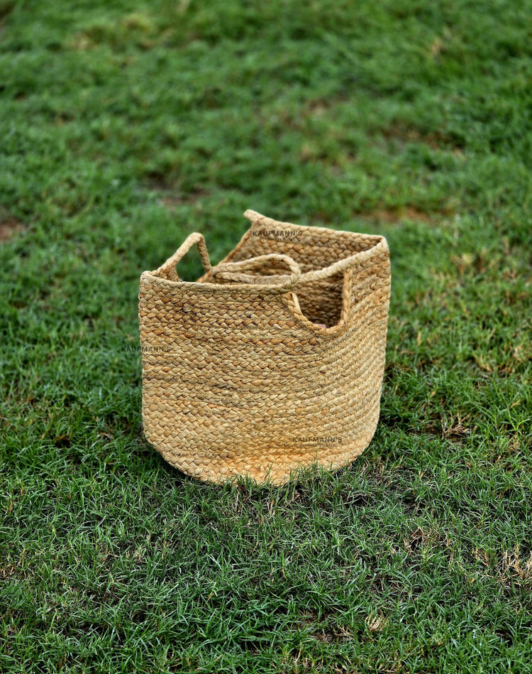 Coir bag placed on a grassy park lawn, showcasing a natural, eco-friendly and rustic style outdoor setting.