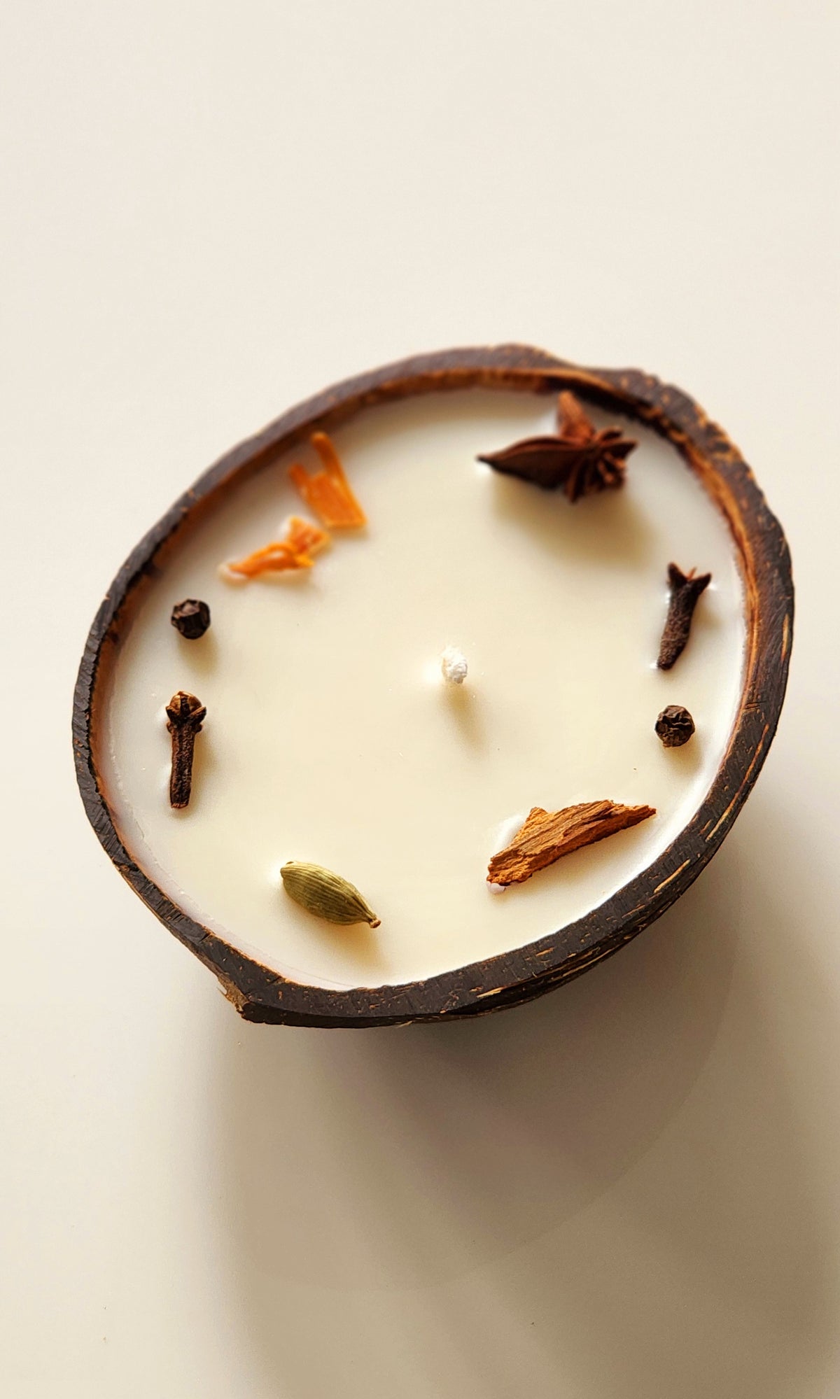Coconut Shell-Scented Candles - 3 Aromas